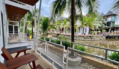 King Room with Lake View