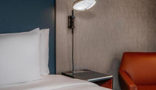 One-Bedroom King Suite