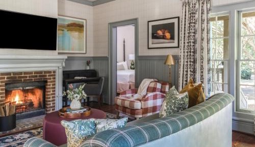 One-Bedroom Cottage