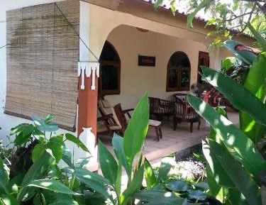 Bungalow with Sea View