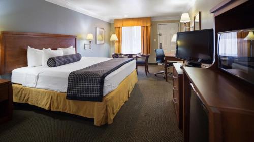 Standard King Room