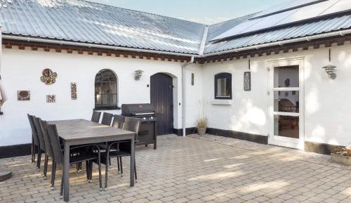 Three-Bedroom Vacation Home 