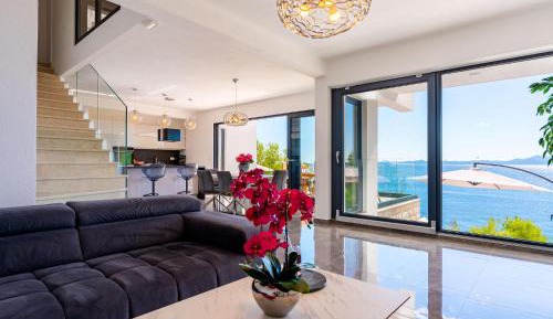 Three-Bedroom Vacation Home 