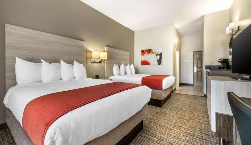 Queen Room with Two Queen Beds