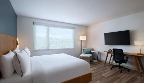 Standard King Room