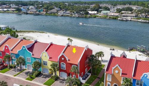 Three-Bedroom Vacation Home 