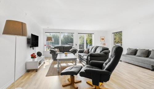 Three-Bedroom Vacation Home 