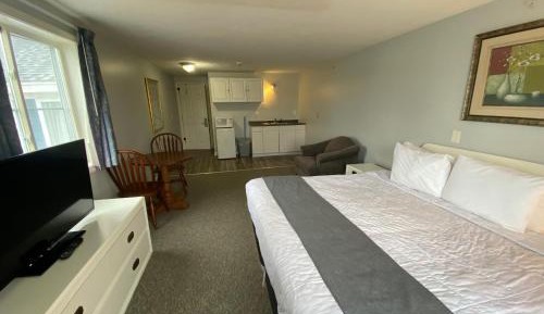 King Room with Lake View