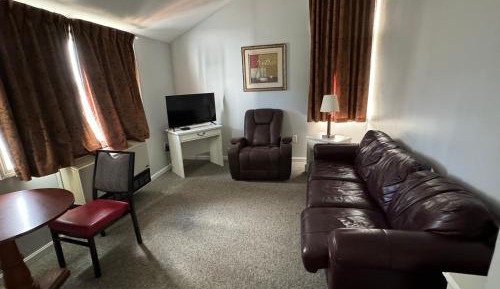 King Studio with Sofa Bed