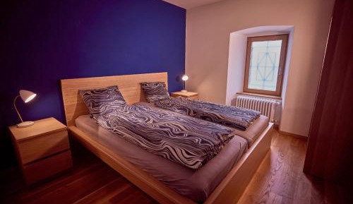 Standard Double Room with Shared Bathroom
