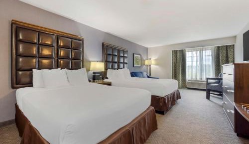 Queen Room with Two Queen Beds - Non-Smoking