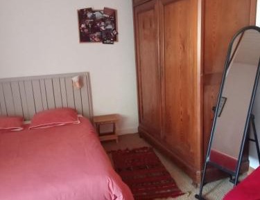 Standard Double Room with Shared Bathroom
