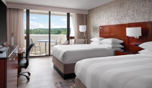 Guest Room with Two Double Beds