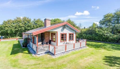 Three-Bedroom Vacation Home 