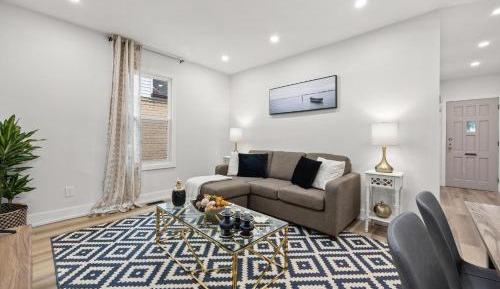 Bungalow with Patio