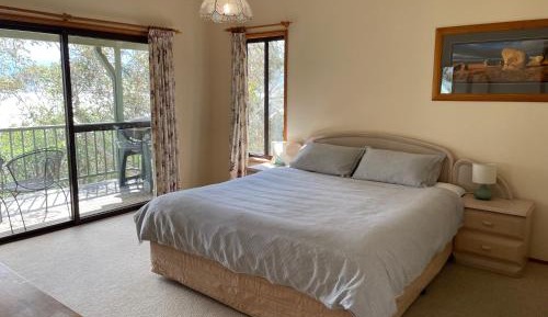 Four-Bedroom Holiday Home