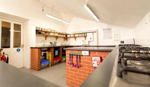 4 Bed Private Room Shared Bathroom