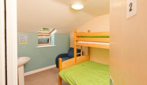 3 Bed Double Private Room Shared Bathroom