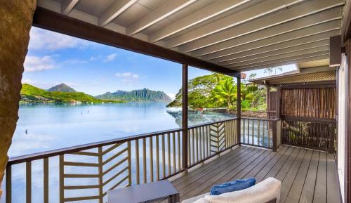 One-Bedroom Cottage - Water Front