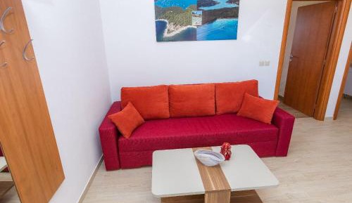 One-Bedroom Apartment - First Floor