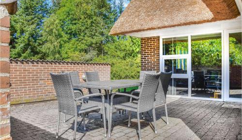 Three-Bedroom Vacation Home 