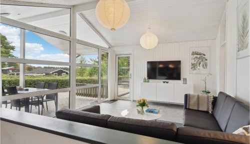 Three-Bedroom Vacation Home 