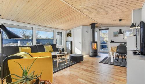 Three-Bedroom Vacation Home 