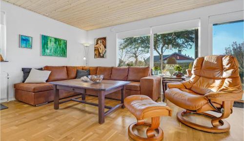 Three-Bedroom Vacation Home 