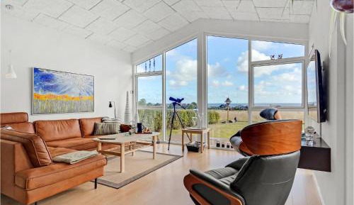 Three-Bedroom Vacation Home 