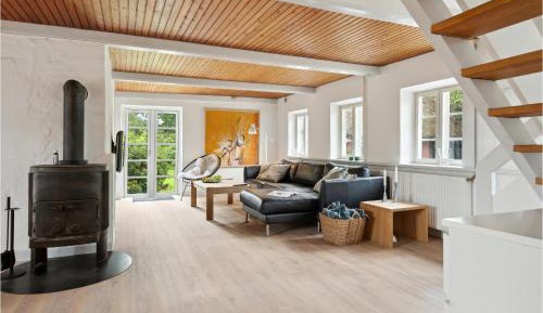 Three-Bedroom Vacation Home 