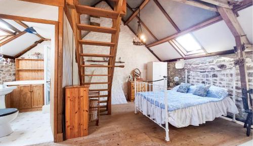 Two-Bedroom Holiday Home