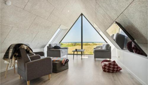 Three-Bedroom Vacation Home 