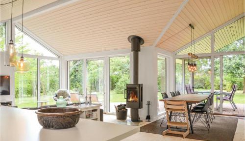 Three-Bedroom Vacation Home 