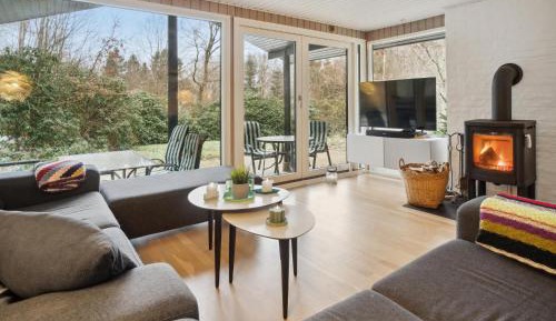 Three-Bedroom Vacation Home 