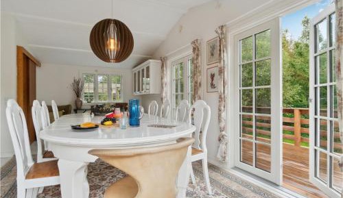 Three-Bedroom Vacation Home 