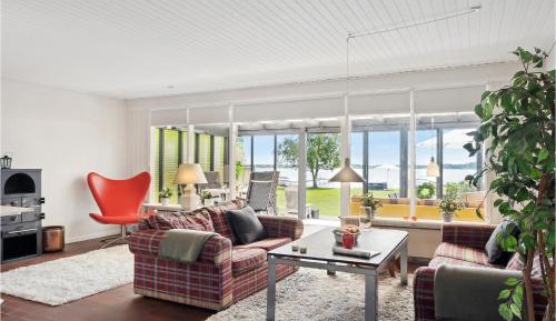 Three-Bedroom Vacation Home 