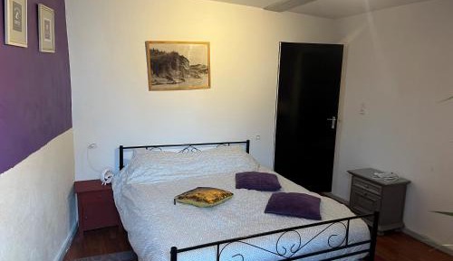 Double Room with Shared Bathroom