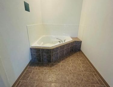 Suite with Hot Tub