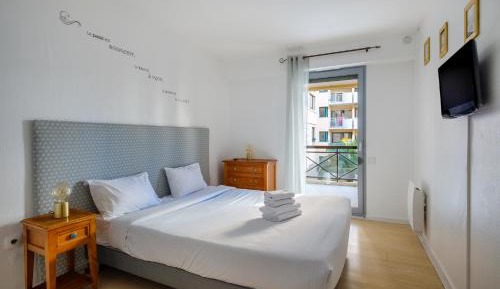 Apartment (2-4 Adults)