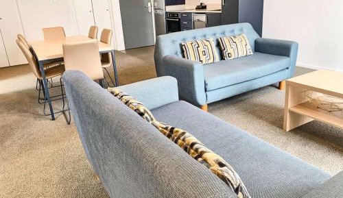 Two-Bedroom Apartment - Non-Smoking