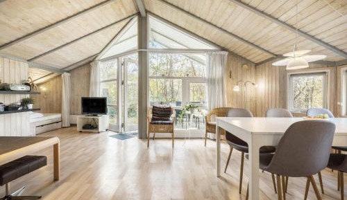 Three-Bedroom Vacation Home 