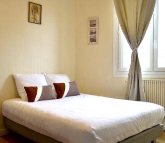 Quadruple Room with Shared Bathroom