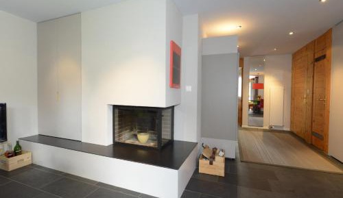 One-Bedroom Apartment No. 614