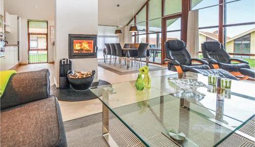 Three-Bedroom Vacation Home 