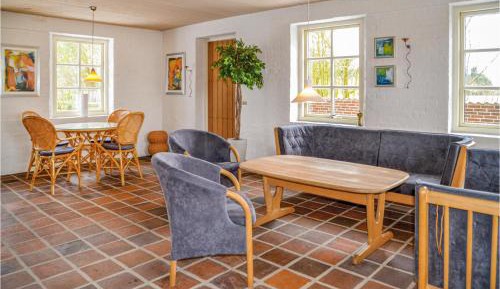 Five-Bedroom Holiday Home