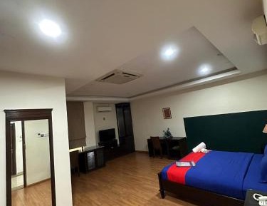 Deluxe Double Room (2 Adults + 1 Child)