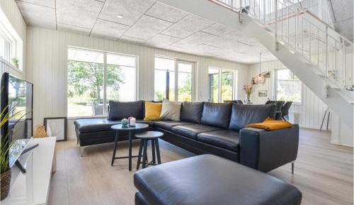 Three-Bedroom Vacation Home 
