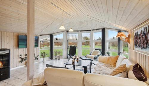 Three-Bedroom Vacation Home 