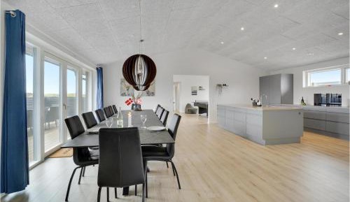 Six-Bedroom Holiday Home