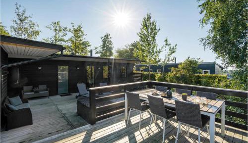 Three-Bedroom Vacation Home 